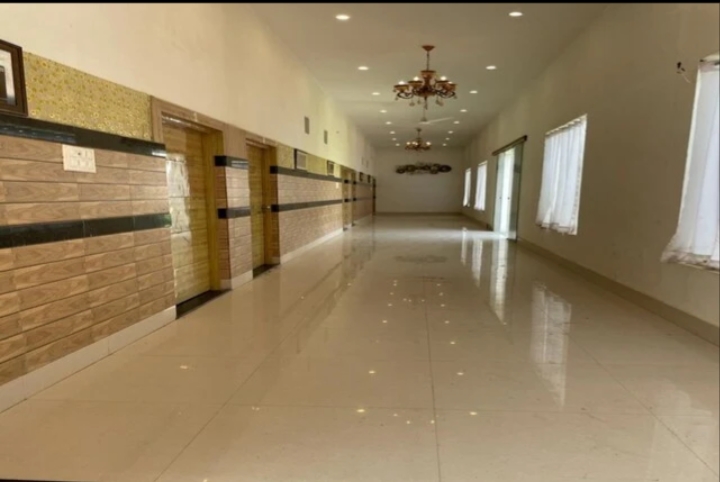 Baikunth radhika hotel